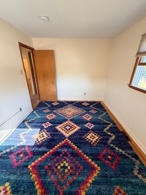 Building Photo - 115 Longview Dr