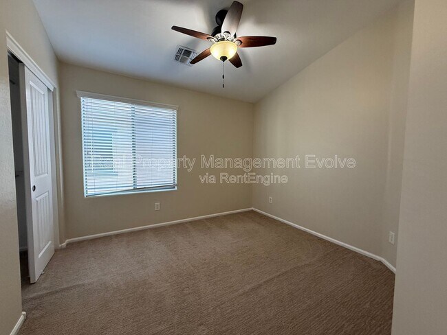 Building Photo - 2725 E Mine Creek Rd