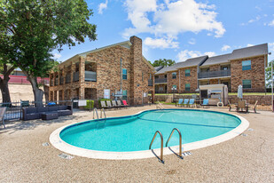 Building Photo - Townlake Apartments