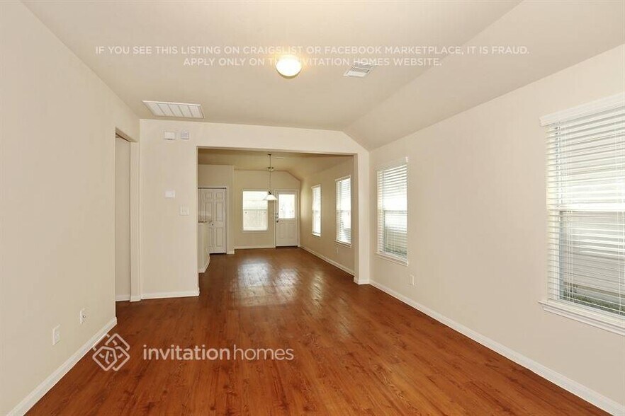 Building Photo - 18731 Dennington Dr