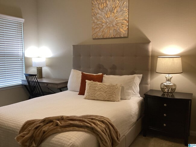 Building Photo - 5050 Cahaba River Rd