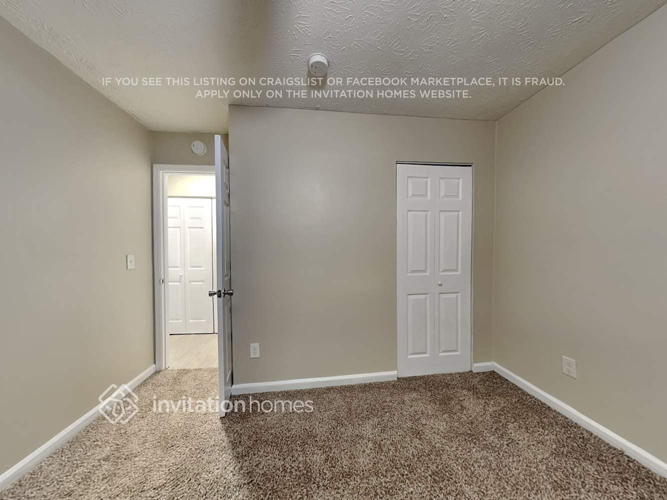 Building Photo - 715 Country Manor Way