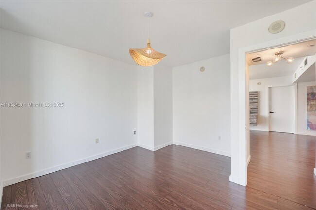 Building Photo - 50 Biscayne Blvd