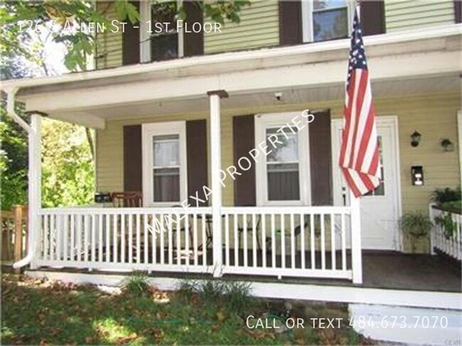 Building Photo - 126 Allen St