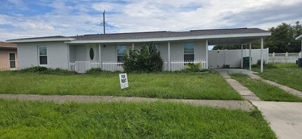 Building Photo - 480 Sharon Cir