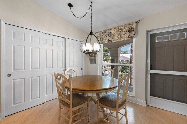 Building Photo - 893 Gulf Pavillion Dr