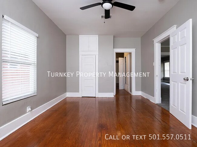Building Photo - 1023 S Booker St