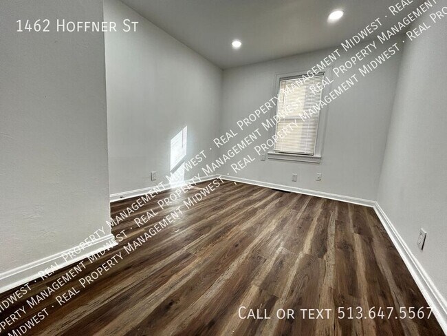 Building Photo - 1462 Hoffner St