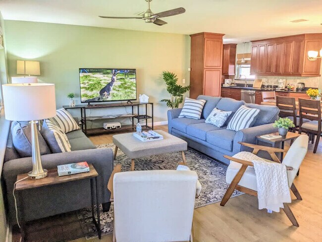 Building Photo - 6206 Carranza Dr