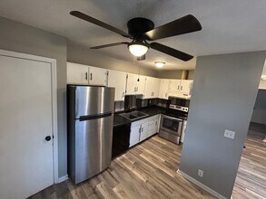 Building Photo - 2709-2711 North Kaster Court