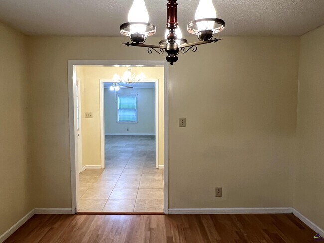 Building Photo - 3700 Dean Dr