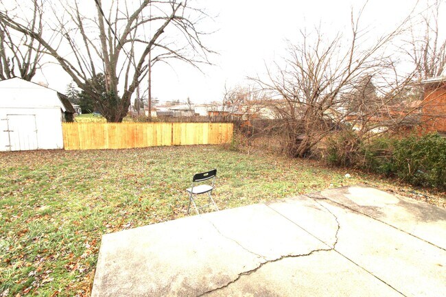 Building Photo - 2928 Landon Dr