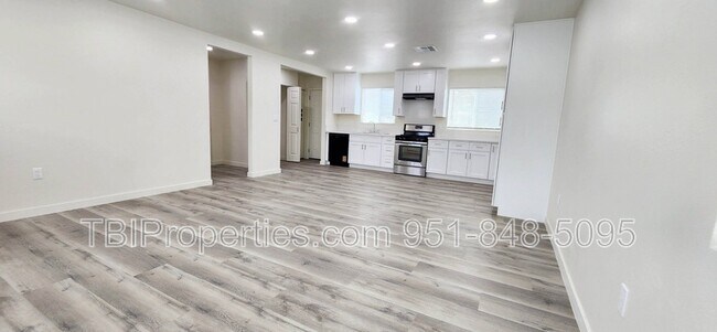 Building Photo - 1327 Berkeley Dr