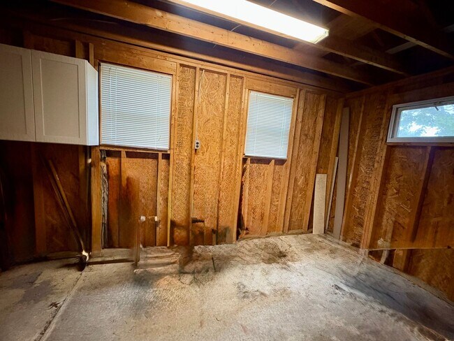 Building Photo - 5990 Timothy Rd