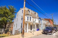 Building Photo - 12 E Main St