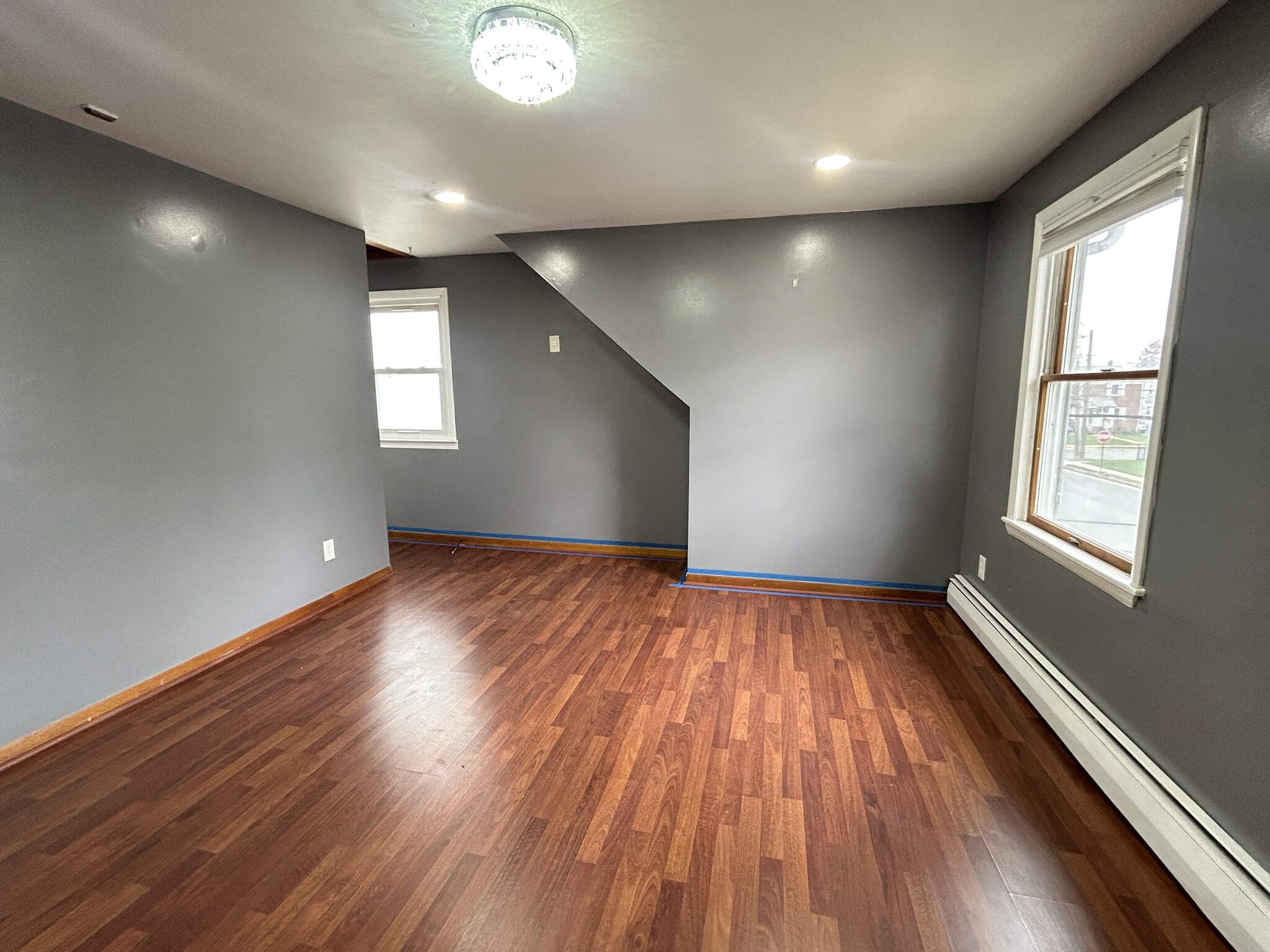 Building Photo - 313 3rd Ave