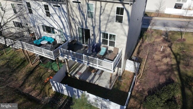 Building Photo - 585 Cross Chase Dr