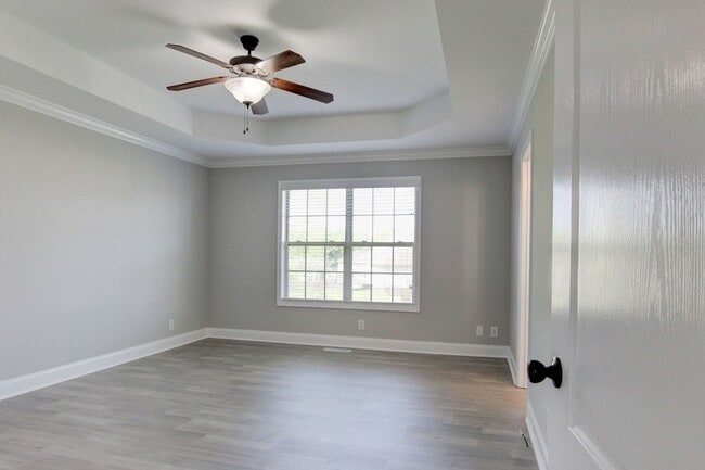 Building Photo - Bonus room is HUGE.  WOW