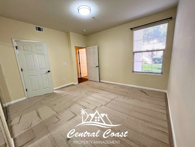 Building Photo - 0 Sunrise Dr