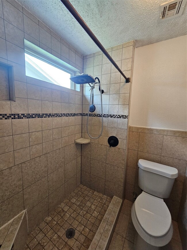 Building Photo - 2715 Ashington Dr