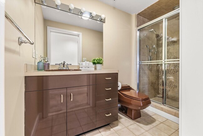 Building Photo - 275 U.S. 20-SI ID1240408P