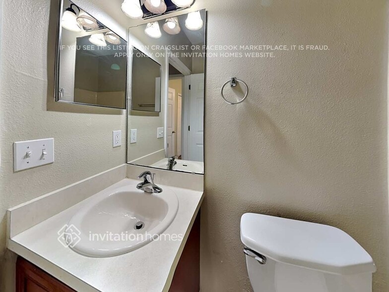 Building Photo - 610 Fisher Ct