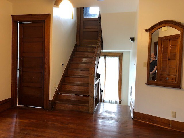 Primary Photo - 501 Park Ave