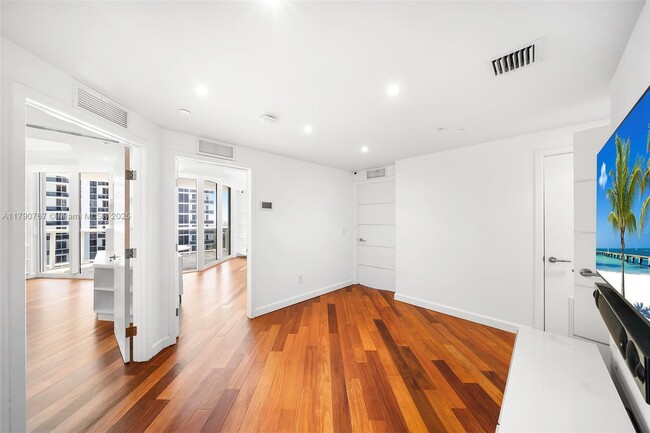 Building Photo - 4779 Collins Ave