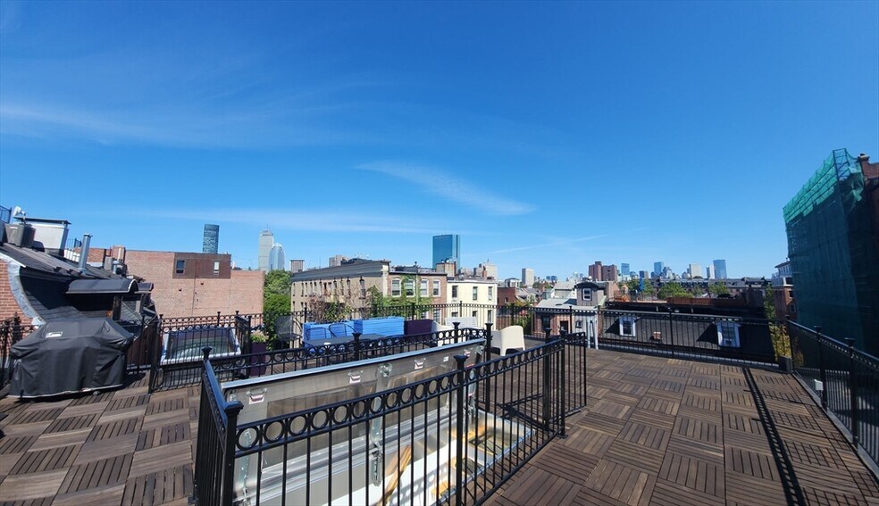 Building Photo - 43 Worcester St