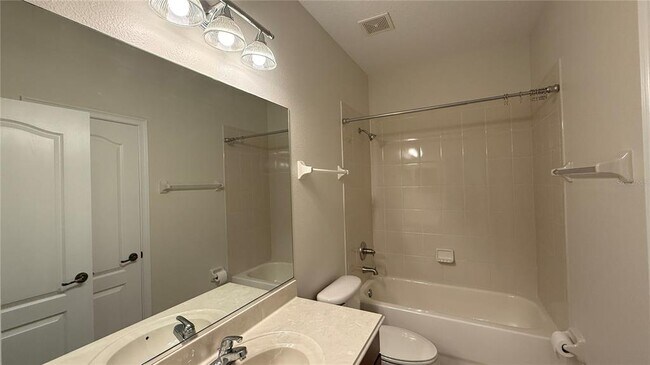 Building Photo - 7224 Halton Ct