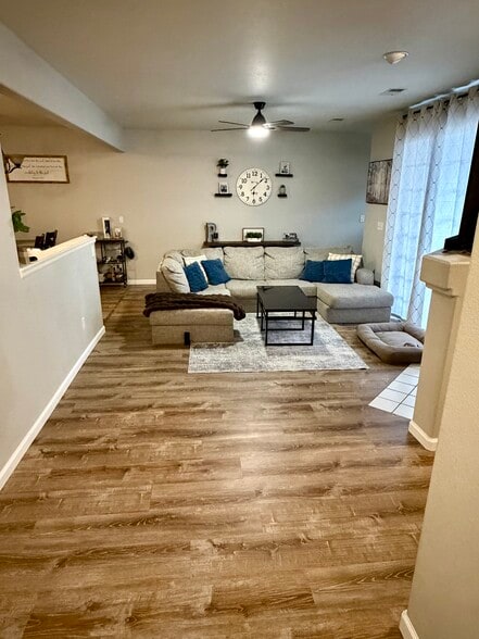 Living Room - 5151 29th St