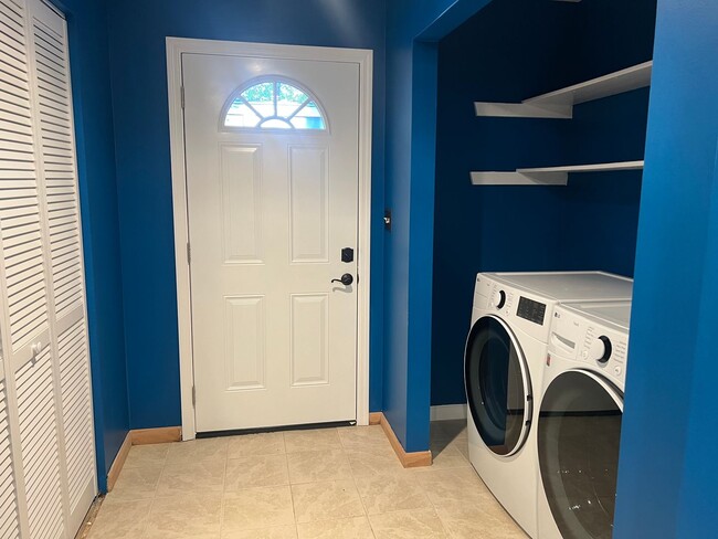 Building Photo - One-Level Updated Home in Hilton Head Plan...