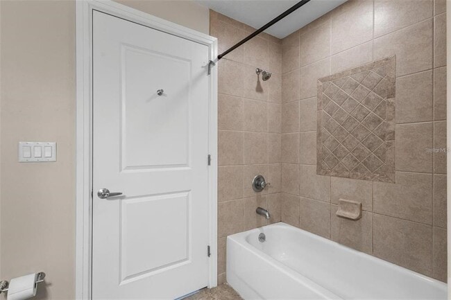 Building Photo - 101 S Eola Dr