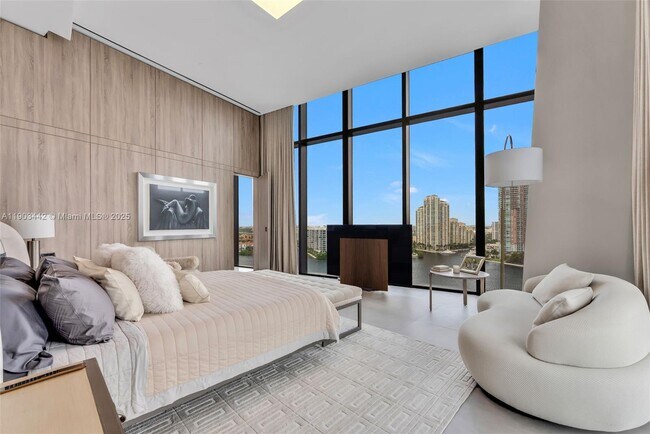 Building Photo - 5500 Island Estates Dr