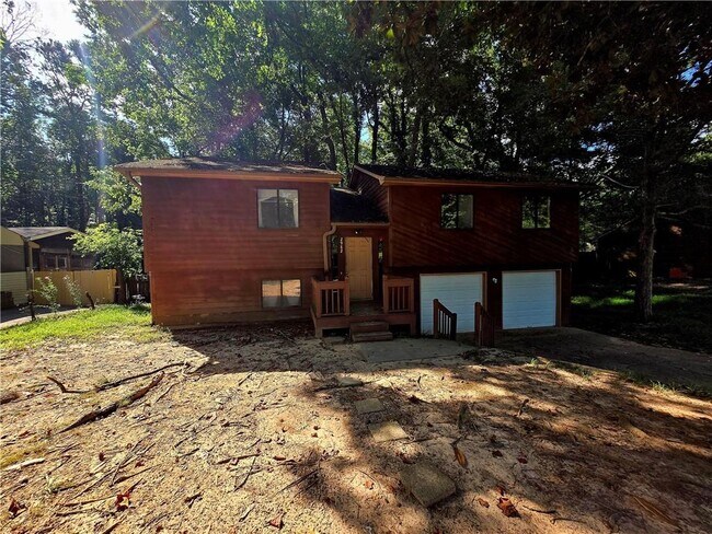 Building Photo - 2982 Hillwood Dr NW