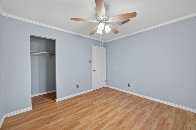 Building Photo - 16419 Cairnway Dr