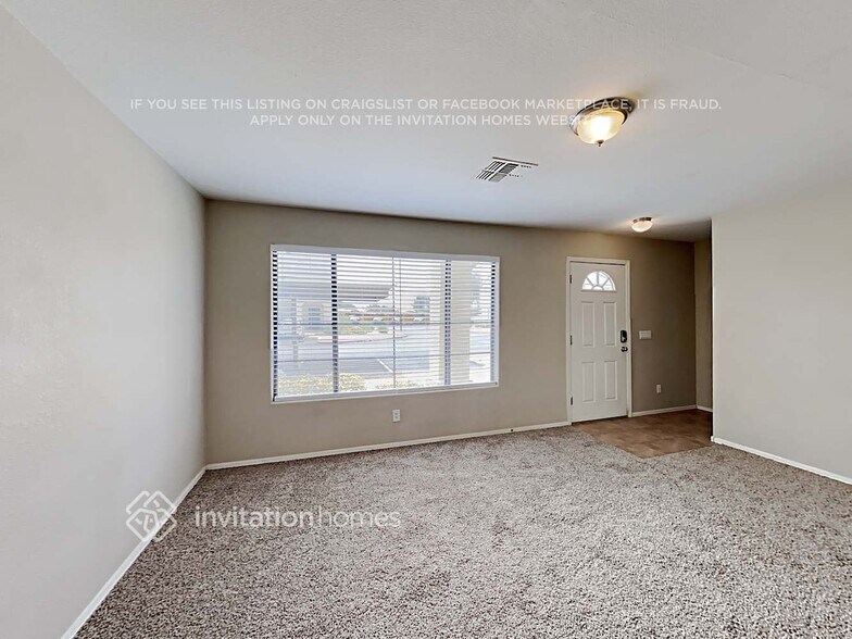 Building Photo - 7801 N 44th Dr