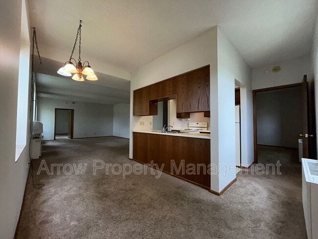 Building Photo - 1011 K St