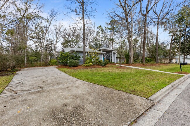 Building Photo - Charming 4-Bedroom Home in Blues Creek – A...