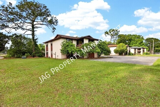 Building Photo - 482 Bentwood Ln