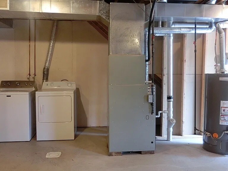 Building Photo - 1230 Ben Avon St