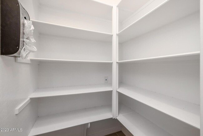 Building Photo - 250 W Queen Creek Rd