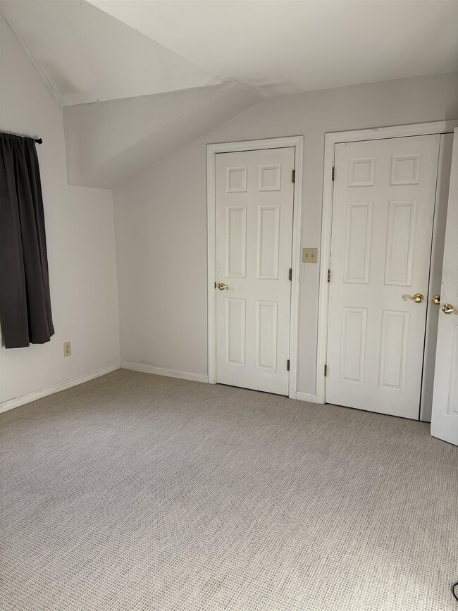 Building Photo - 71 Spinnaker Way