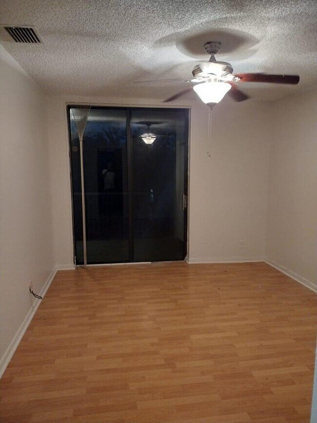 Building Photo - 3857 Coral Tree Cir