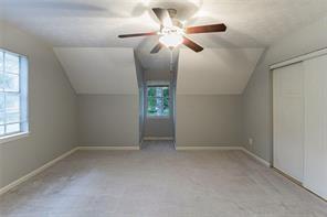 Building Photo - 135 Barrington Dr E