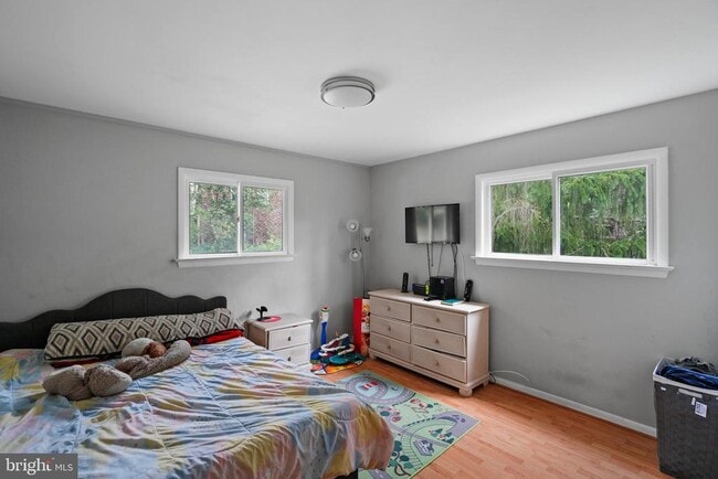 Building Photo - 5400 Woodlyn Ct
