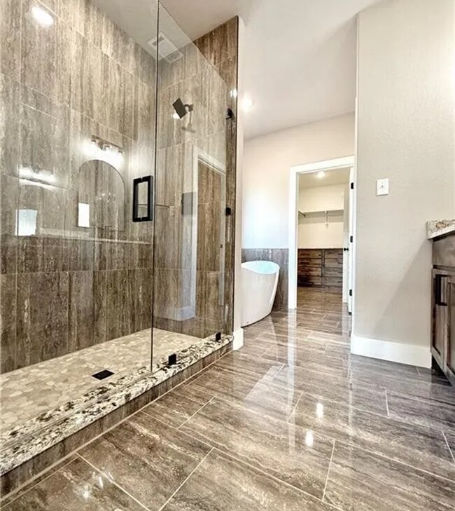 Building Photo - Brand new 4 bedroom home