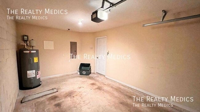 Building Photo - 331 Freedom's Ring Dr