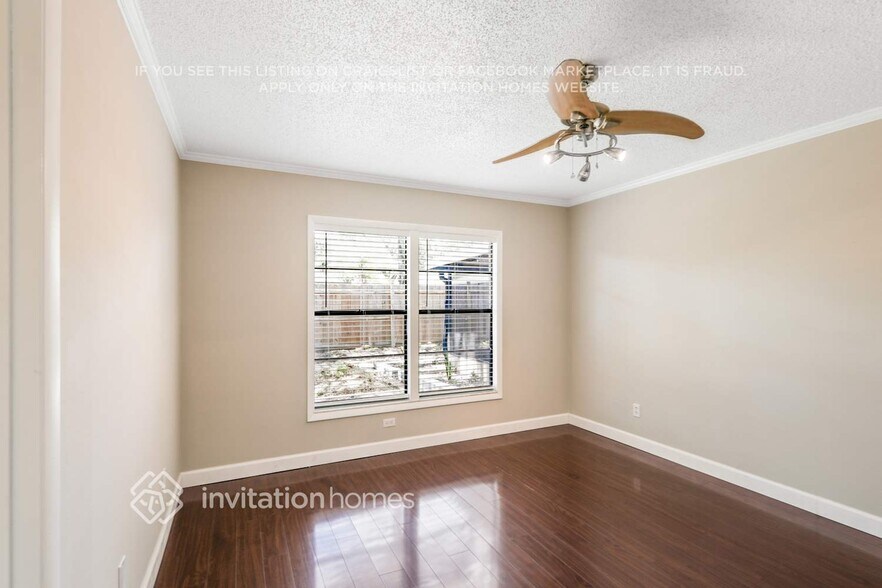Building Photo - 6708 Commodore Way