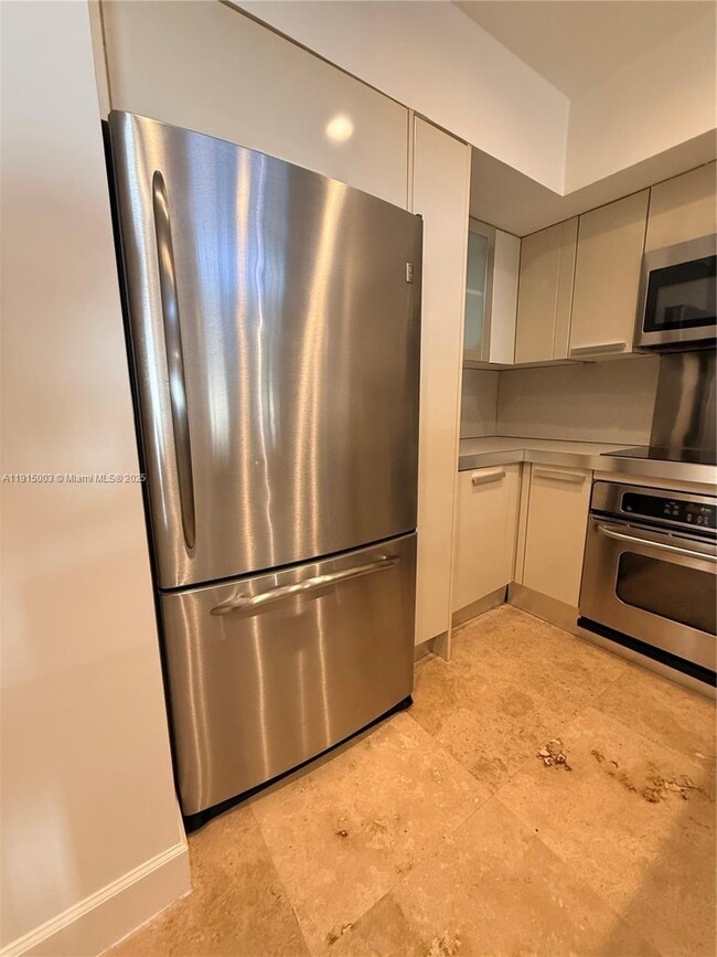 Building Photo - 15315 Loch Isle Dr W